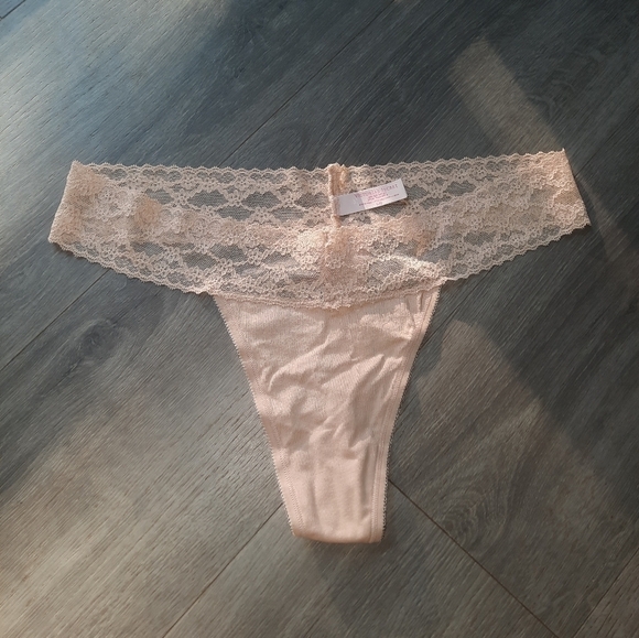 NWOT Victoria's Secret Nude Lace Thong - Picture 1 of 4